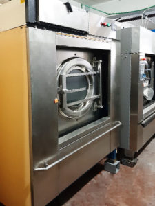Επαγγελματικό πλυντήριο ρούχων Electrolux FLE 350 χωρητικότητας 35 κιλά